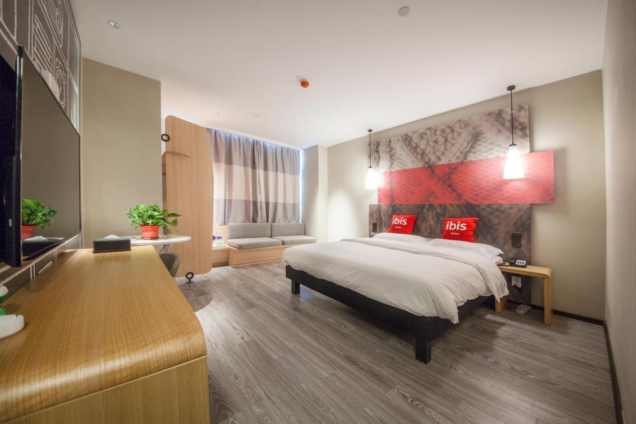 Ibis Nantong Middle Renmin Rd Hotel Buitenkant foto