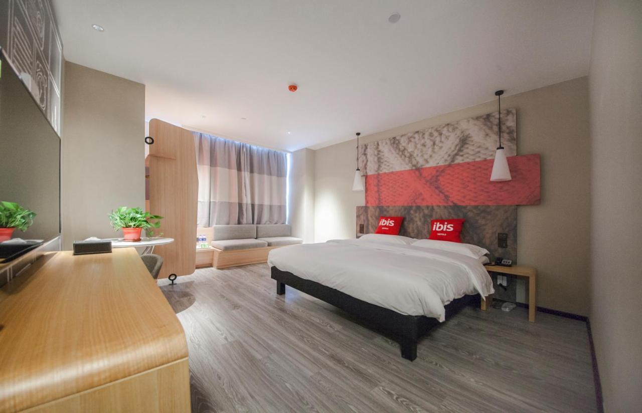 Ibis Nantong Middle Renmin Rd Hotel Buitenkant foto